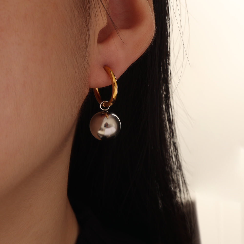 Sphere Drop Huggies – Gold