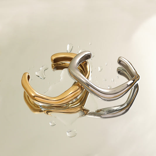 Twist Cuff Bracelet – Gold (64.3 mm)