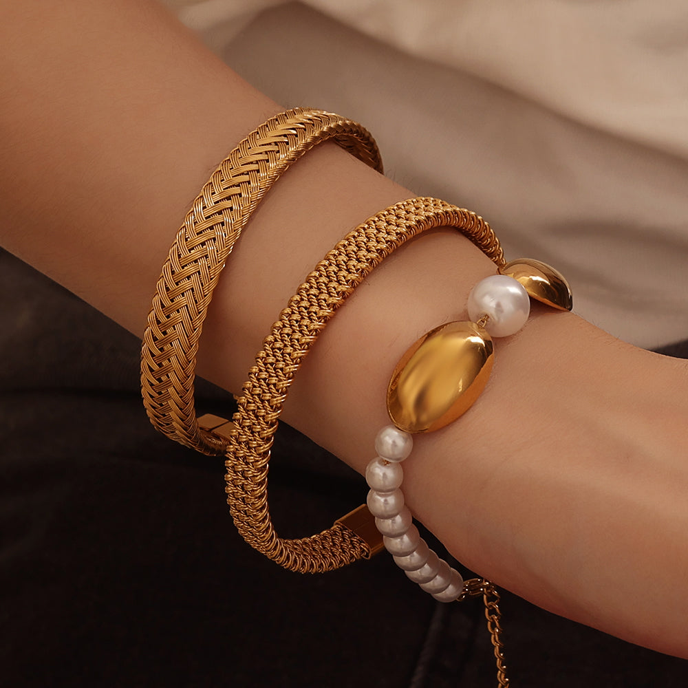 Sleek Woven Cuff Bracelet – Gold