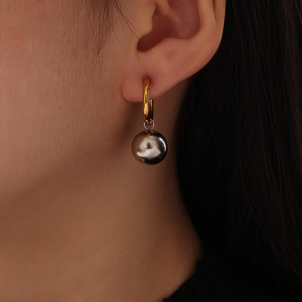 Sphere Drop Huggies – Gold